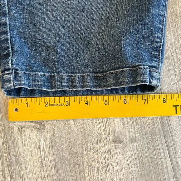 Riders Lee Mid Rise Bermuda Jean Shorts Size 6 Medium Blue Denim Midi Modest EUC - Picture 11 of 11